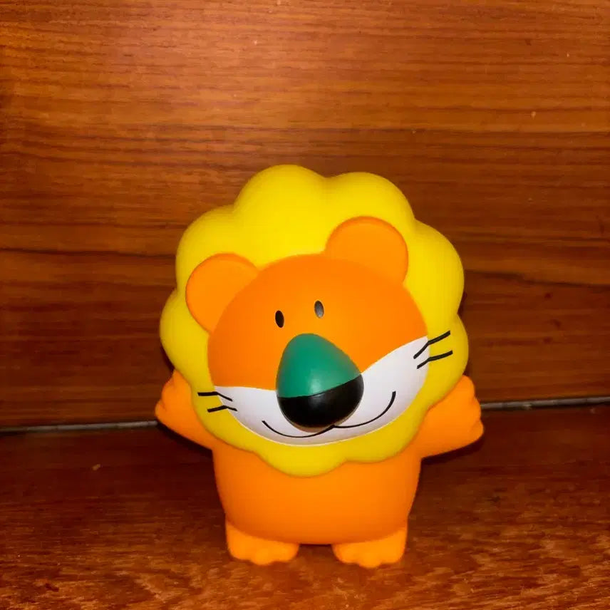 [BUNJANG] Takebeedooubutsu SOFVIMATES Lion Soft Vinyl Figure / 타베코도부츠 SOFVIMATES 사자 소프비 피규어
