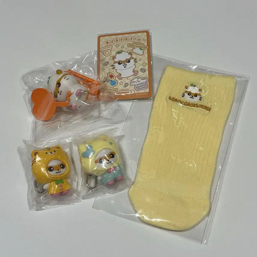[BUNJANG] Sanrio Kuririn Chibitomo Photocard Figure Clip Water Bottle Cover Bundle Set / [일괄] 산리오 쿠리링 치비토모 포토카드 피규어 클립 물통 덮개