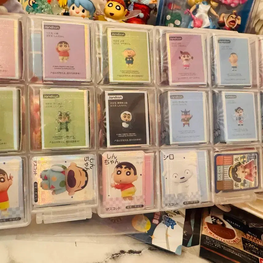[BUNJANG] Crayon Shin-chan Rice Grain Figure 18-Piece Set with Case / 케이스 포함) 짱구 쌀알피규어 18종 일괄 세트