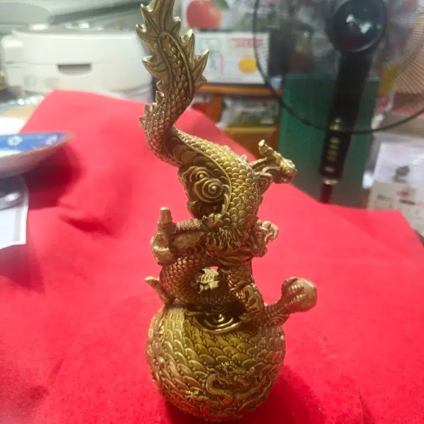 [BUNJANG] Qianlong Period Marked Large Brass Dragon Sculpture (Height 30cm) / [명품 엔틱] 건륭년제 낙관 대형 황동 용 조각상 (높이 30cm, 1.7kg)