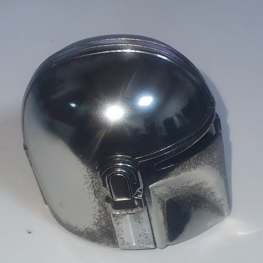 [BUNJANG] Hot Toys TMS052 Mandalorian Chrome Helmet Head (+Left Ear Flash) / 핫토이 TMS052 만달로리안 크롬헬멧 헤드(+왼쪽 이어플래시) 판매합니다