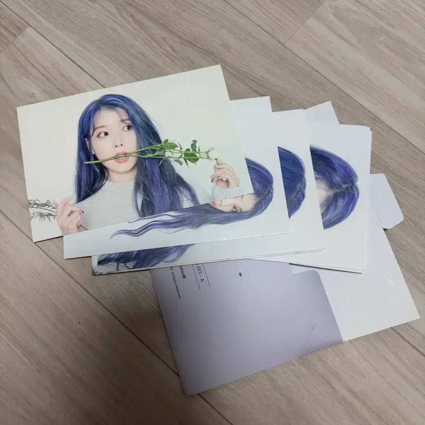 [BUNJANG] IU Love Poem Postcard / 아이유 Love poem 러브포엠 엽서
