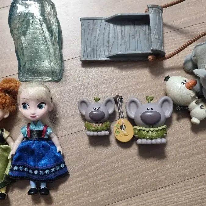 [BUNJANG] Frozen Elsa Anna Sven Olaf Figurines / 겨울왕국 피규어