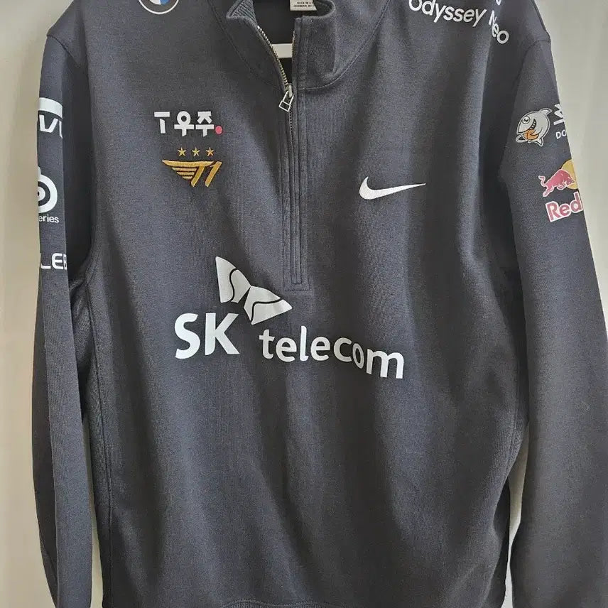 [BUNJANG] T1 2022 Worlds Half-Zip Pullover XL / 2022 T1 티원 월즈 유니폼 하프집업 XL
