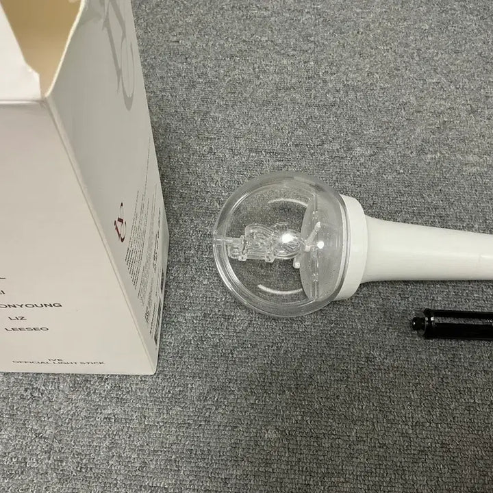 [BUNJANG] IVE Official Lightstick Ver.1 / 아이브 공식 응원봉 ver.1