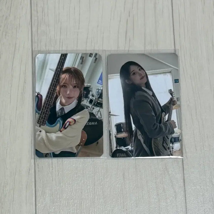 [BUNJANG] QWER Soul Strike Double-Sided Photocard (Magenta, Ina) / QWER 소울 스트라이크 양면 포토카드
