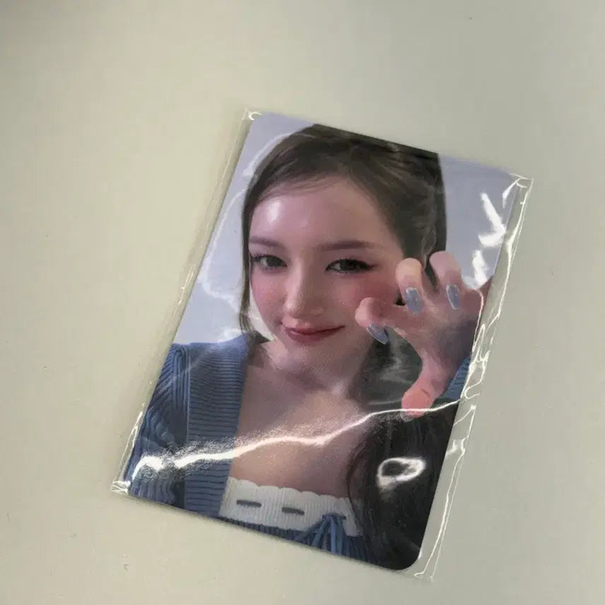 [BUNJANG] Rainbow Mansion Moon Chanel Photocard (Sealed) / [미개봉] 무지개맨션 문샤넬 포토카드