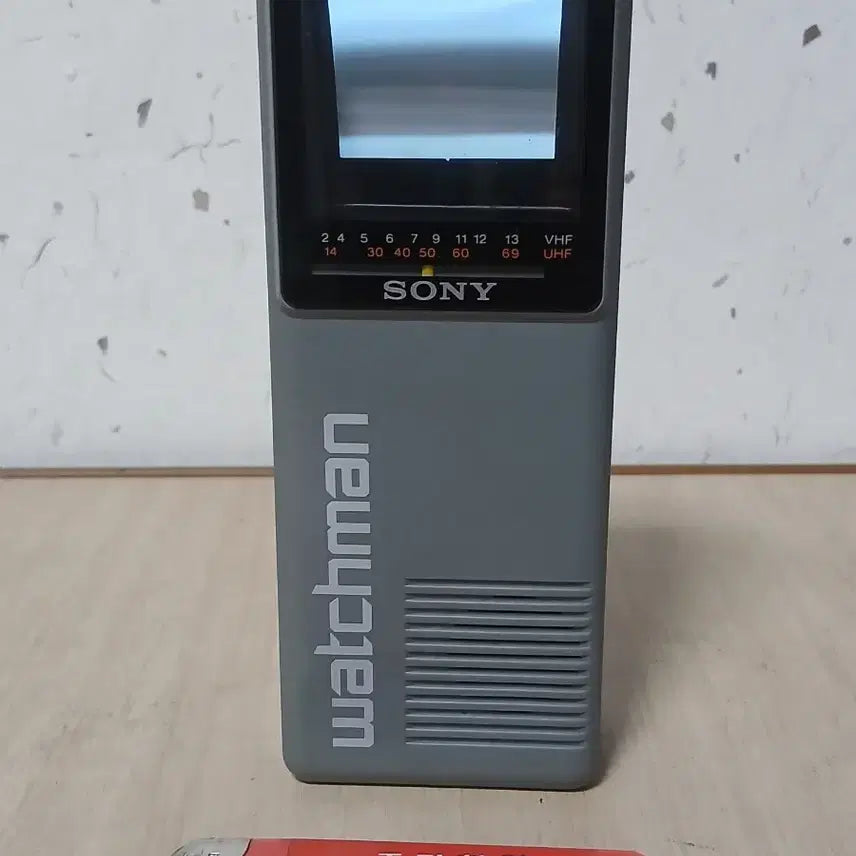 [BUNJANG] Sony Watchman FD-10A Analog TV with Original Leather Pouch / 소니 워치맨  tv 오리지날 파우치 포함 FD-10A