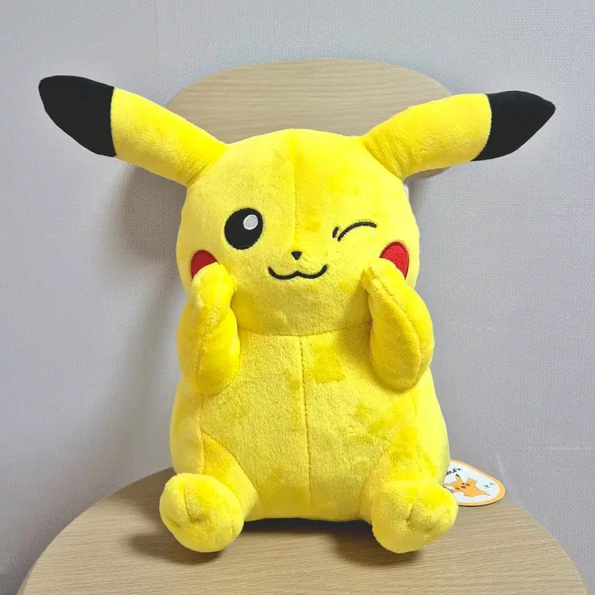 [BUNJANG] Pokemon Wink Pikachu Plush Doll / 이번주특가)포켓몬스터 윙크 피카츄 인형