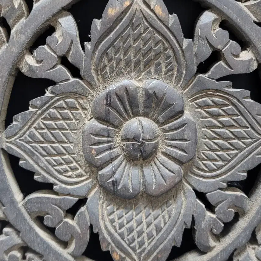 [BUNJANG] Wooden Hand-Carved Flower Pattern Plate / 원목 꽃문양판