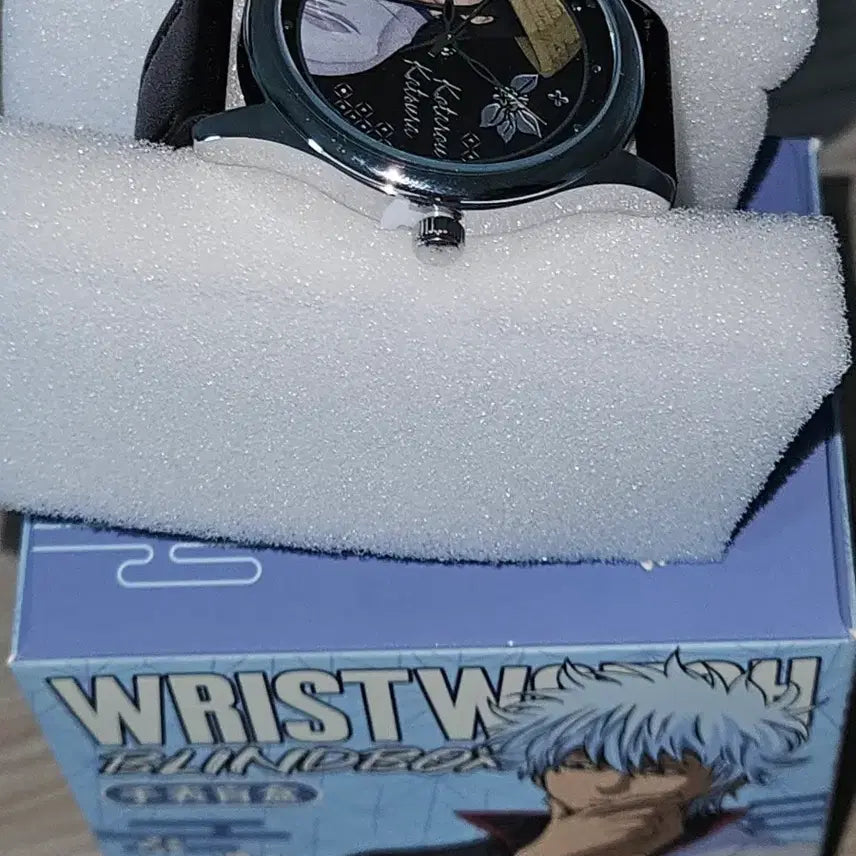 [BUNJANG] Katsura Zura Wristwatch / 카츠라 즈라 손목시계