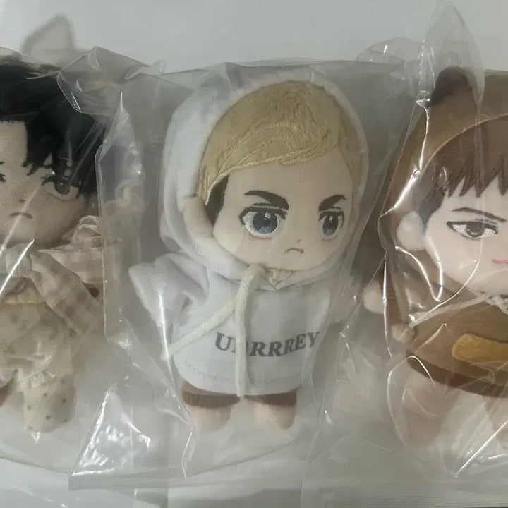 [BUNJANG] Attack on Titan Soldier Plush Doll Set (Levi, Erwin, Jean) / 진격의 거인 뽀병단 솜인형 리바이 엘빈 쟝 뽀병장