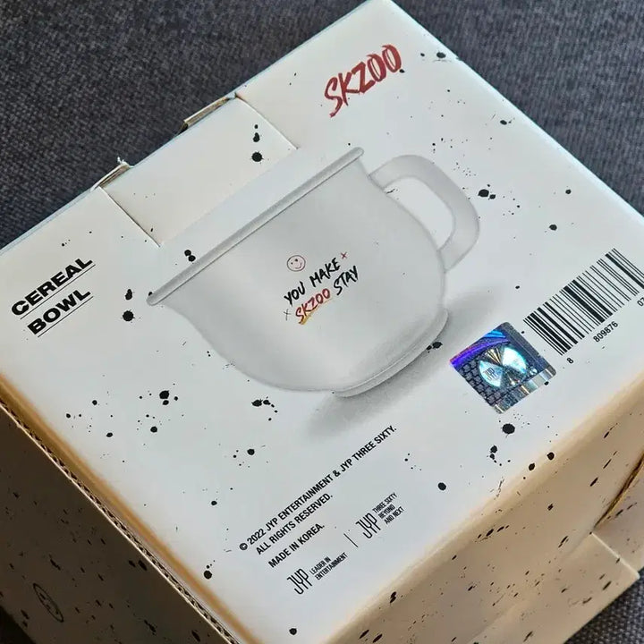 [BUNJANG] Stray Kids Victory Popup Store Official Goods Cereal Bowl / Glass Cup (Sealed) / 스트레이키즈 스키즈 빅토리 팝업 스토어 굿즈 미개봉 미사용 새상품 시리얼볼 공식 굿즈 유리컵 유리잔 컵굿즈 공식굿즈 팝업굿즈