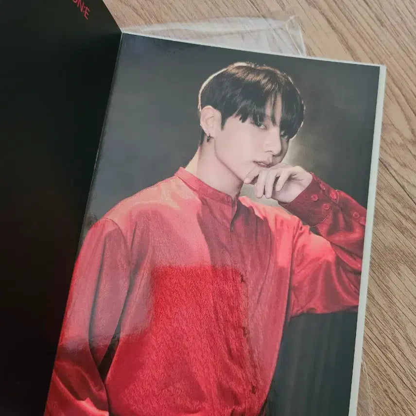 [BUNJANG] BTS Map of the Soul ON:E Lenticular Ticket &amp; Postcard / 방탄소년단 bts 맵솔콘 포스트카드 &amp; 렌티큘러 티켓