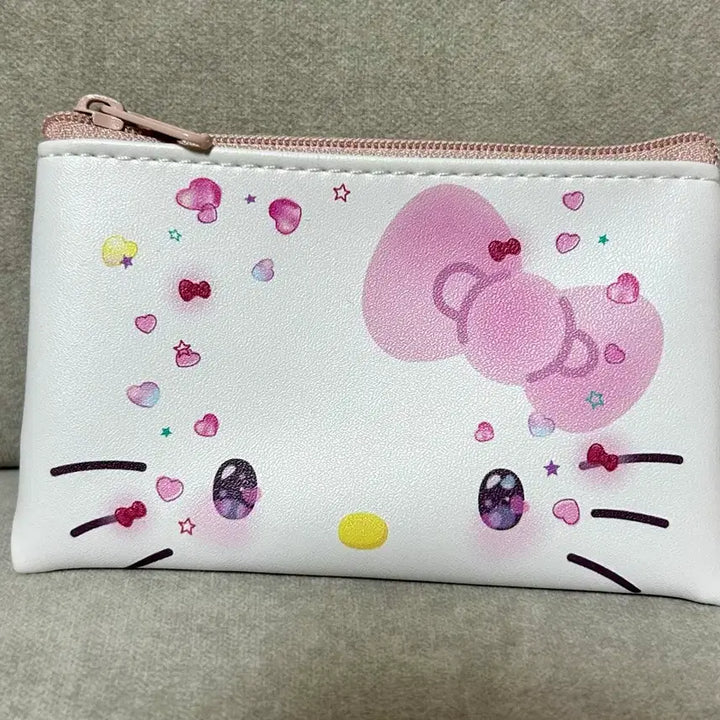 [BUNJANG] Sanrio Hello Kitty 50th Anniversary Coin Pouch / 산리오 헬로키티 50주년 동전지갑 파우치 랜덤 가챠