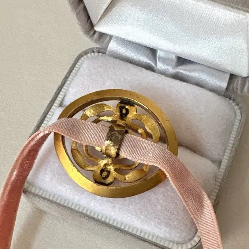 [BUNJANG] 1950s Pink Gold European Vintage Pendant / 1950년대 보물같은 핑크 골드 유럽 빈티지 펜던트