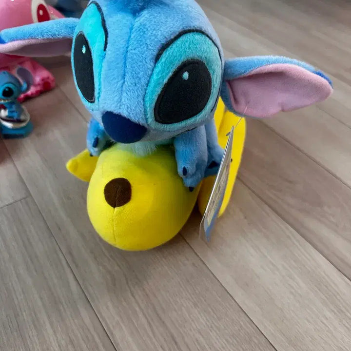 [BUNJANG] Disney Stitch Banana Boat Plush Toy / 디즈니 바나나보트 탄 스티치 봉제인형