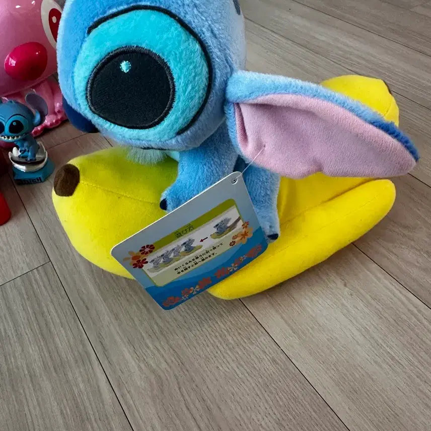 [BUNJANG] Disney Stitch Banana Boat Plush Toy / 디즈니 바나나보트 탄 스티치 봉제인형