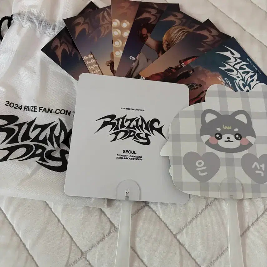 [BUNJANG] RIIZE Rising Day Concert VIP Special Benefit Eunseok Unofficial Photocard Fan / 라이즈 라이징데이 콘서트 vip 사첵 특전 은석 비공굿 부채 양도 판매
