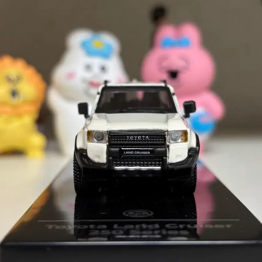[BUNJANG] Para64 2024 Toyota Land Cruiser 250 Prado Icecap Diecast Model / 파라64 2024 도요타 랜드크루저 250 프라도 아이스캡 다이캐스트