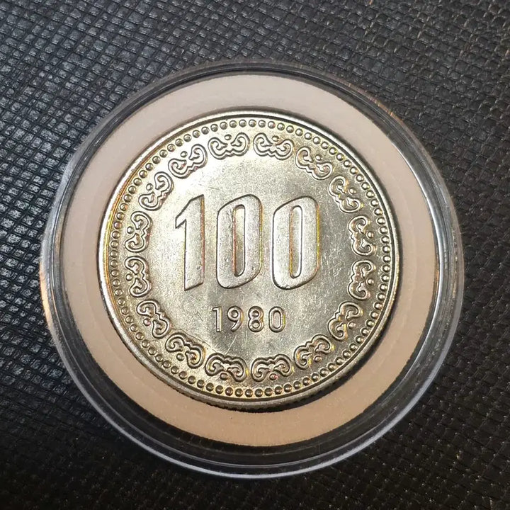 [BUNJANG] 1980 100 Won Coin (Uncirculated) / 한국은행 1980년 100원 동전 미사용