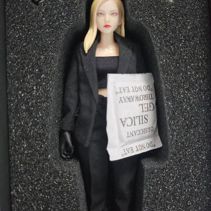 [BUNJANG] Vermouth Gangster Frontline Chaos Figure (1/12 Scale) / 베르무트 갱스터 프론트라인카오스 피규어 새상품