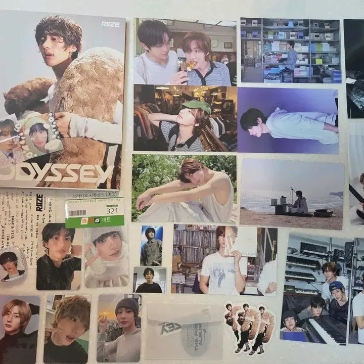 [BUNJANG] RIIZE Anton Mini 2nd Album Postcard Album Photocard Cheolligil Dibusil Bundle Set / 라이즈 앤톤 미니2집 엽서 앨범 포카 멍룡이 띠부씰 비공굿 일괄판매