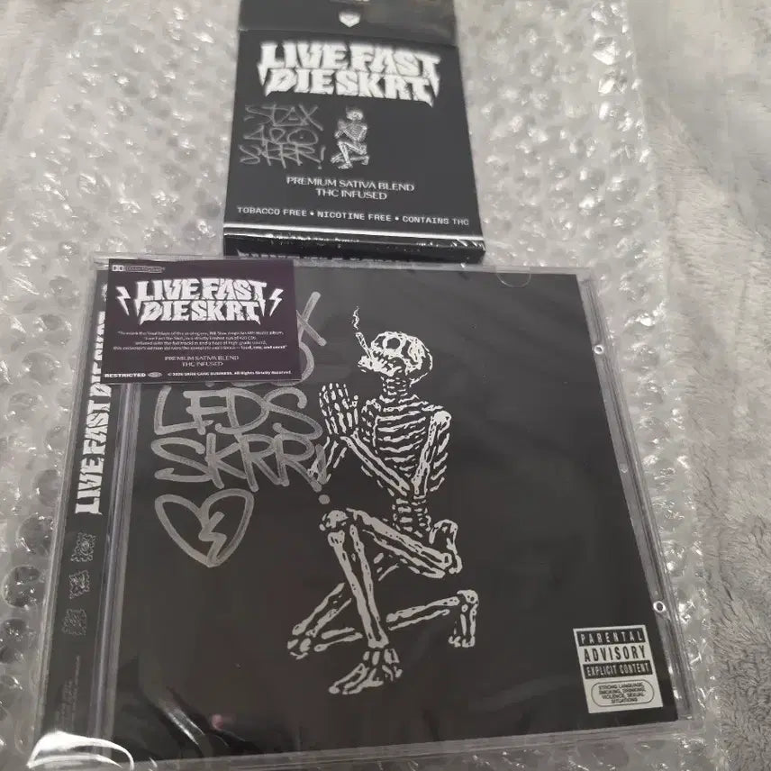 [BUNJANG] Bill Stax Autographed "Live Fast Die Skrt" Sealed Cassette Tape / (미개봉원가)빌스택스 친필싸인 테이프 live fast die skrt