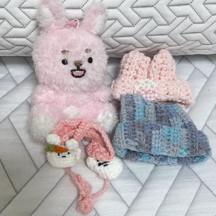 [BUNJANG] DAY6 Petit Merz Sitting Merch Phil / 데이식스 쁘띠멀즈 앉은멀 필