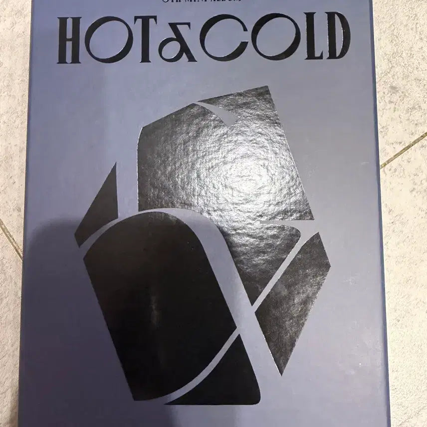 [BUNJANG] Park Ji Hoon 5th Mini Album [HOT&amp;COLD] / 박지훈 - [HOT&amp;COLD] 5TH 미니앨범 (서비스 많이챙겨드려용)