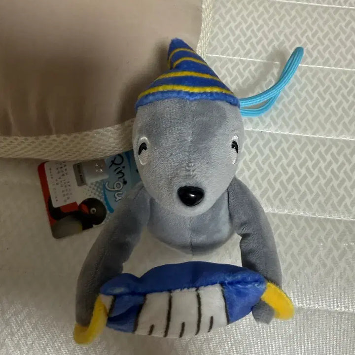 [BUNJANG] Pingu Seal Robbie Accordion Player Plush Keychain New / 핑구 물개 로비 아코디언 악기연주 인형 키링 새상품