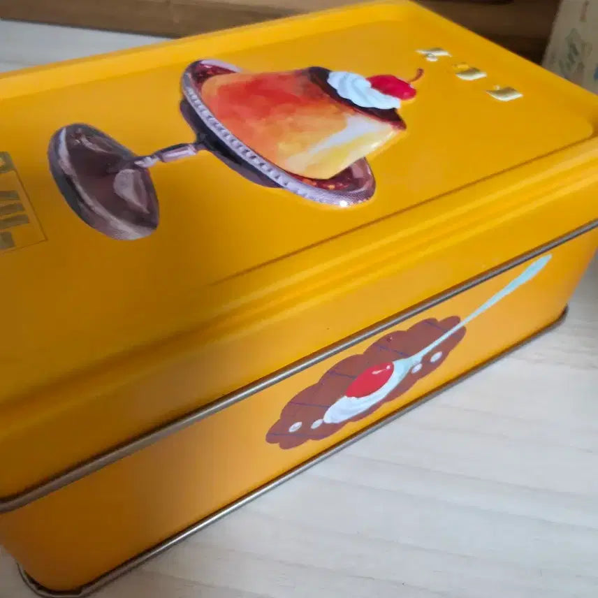 [BUNJANG] Mary Chocolate Pudding Tin Case / 메리 초콜릿 푸딩 틴케이스 (2024)