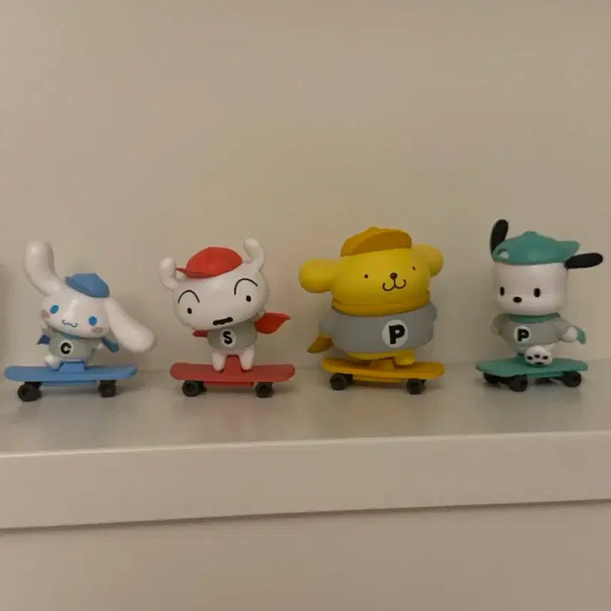 [BUNJANG] Sanrio Characters Skateboard Figure 4-Piece Set / 산리오 캐릭터 스케이트보드 피규어 4종 세트