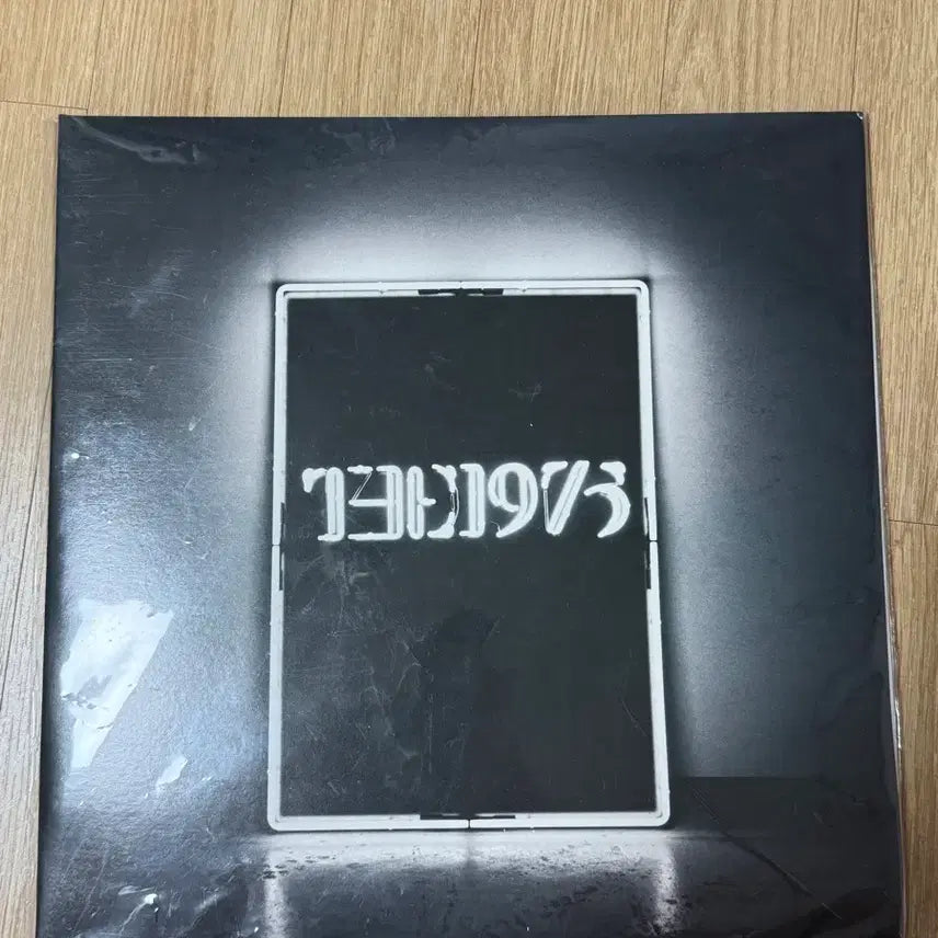 [BUNJANG] The 1975 1st Album Limited Edition White Vinyl / the 1975 1집 한정판