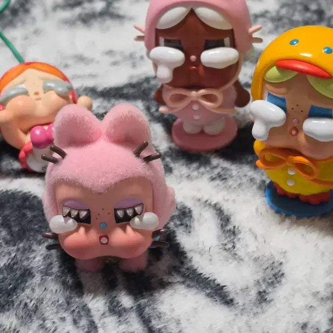[BUNJANG] Pop Mart CRYBABY Figure Set Bundle / 팝마트 정품 크라잉베이비 피규어 세트 일괄