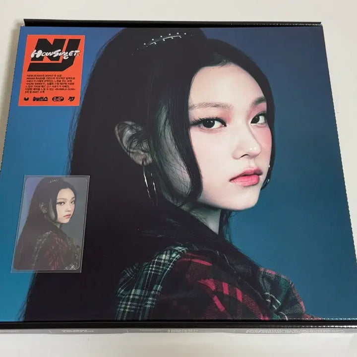 [BUNJANG] NewJeans Haerin How Sweet Album + Aladin POB Photocard Bundle Set / 뉴진스 해린 하우스윗 how sweet 앨범 + 알라딘 특전 포카 일괄