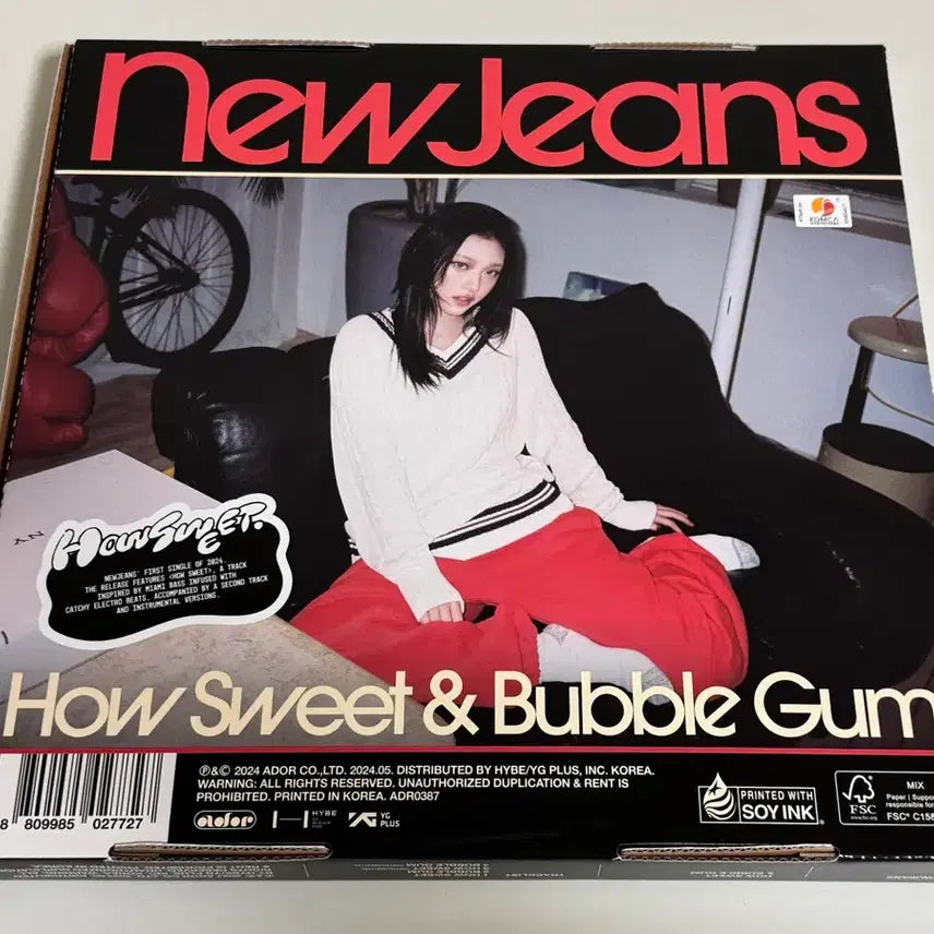 [BUNJANG] NewJeans Haerin How Sweet Album + Aladin POB Photocard Bundle Set / 뉴진스 해린 하우스윗 how sweet 앨범 + 알라딘 특전 포카 일괄