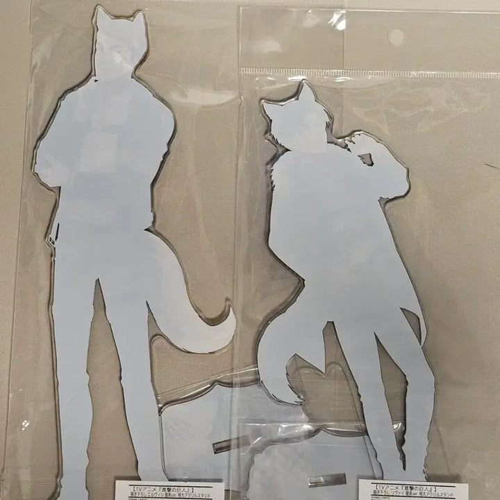 [BUNJANG] Attack on Titan Werewolf Acrylic Standee Bundle (Erwin/Levi) Marui Collabo / 진격의거인 늑대인간 아크릴 일괄 (엘빈/리바이) 마루이콜라보 에루리