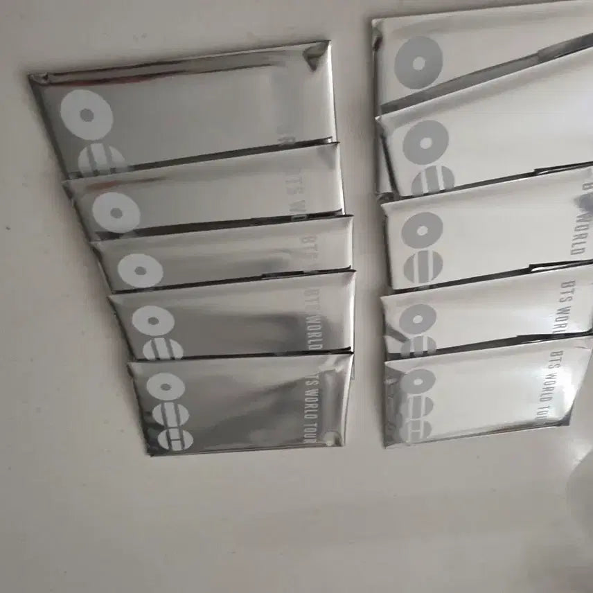 [BUNJANG] BTS World Tour Photocard Set (10ea) Sealed / BTS WORLD TOUR 포토카드 10개 미개봉