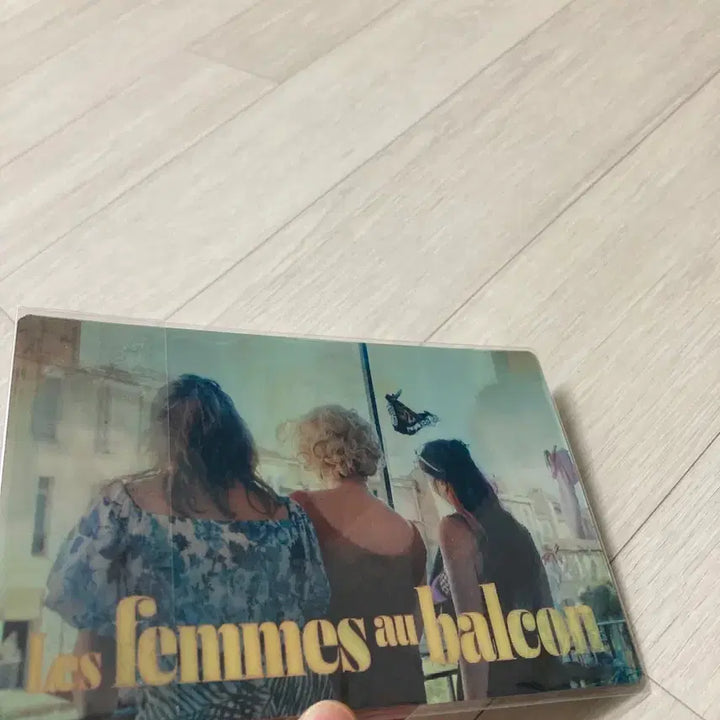 [BUNJANG] Balconies Girls Postcard Lenticular / 발코니의 여자들 엽서 랜티큘러