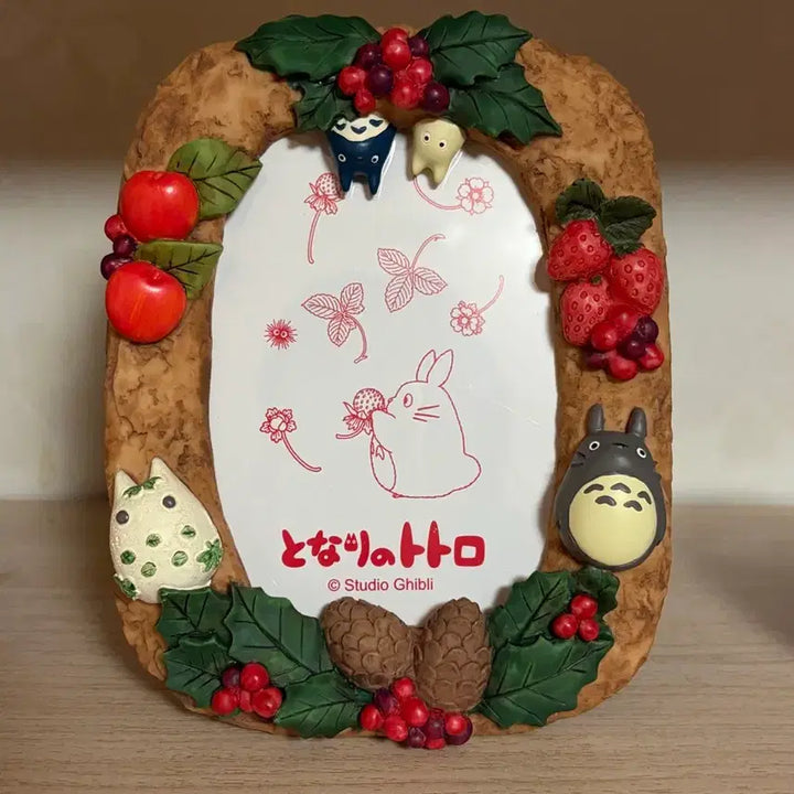 [BUNJANG] My Neighbor Totoro Four Seasons Photo Frame Winter Edition / 이웃집 토토로 사계절 포토프레임 액자 겨울 눈토토로 풀박 고전 지브리