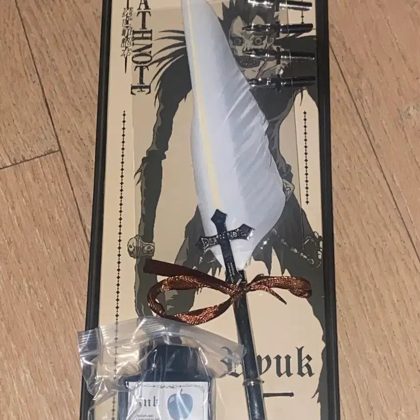 [BUNJANG] Death Note Official Feather Pen Set / 데스노트 공식 깃털펜 퀄펜 ㅅㅊㅇ 라이토 엘 미사 류크 렘