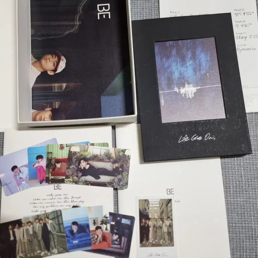 [BUNJANG] BTS BE Album 2 Version Set (Essentials &amp; Deluxe) / bts be 앨범 2종 세트