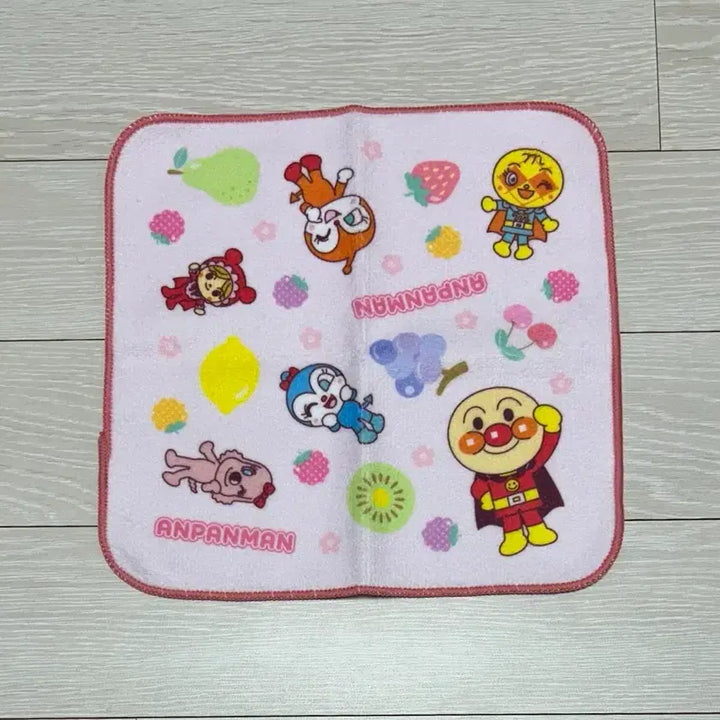 [BUNJANG] Anpanman Friends Fruit Assortment Handkerchief Towel Pink / 호빵맨 친구들 과일 모듬 손수건 타월 핑크