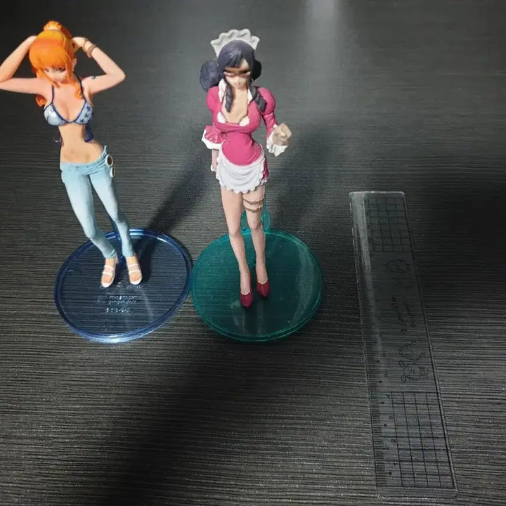 [BUNJANG] One Piece Nami Robin Figure Set / 원피스 나미 로빈 피규어 세트