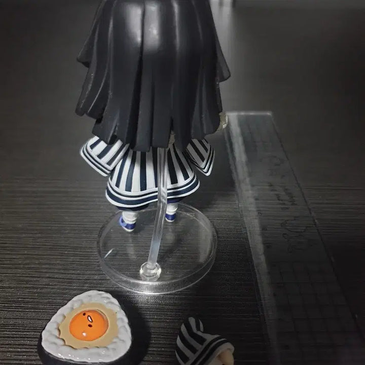 [BUNJANG] Demon Slayer Obanai Iguro Figure / 귀멸의 칼날 이구로 오보나이 피규어 굿즈
