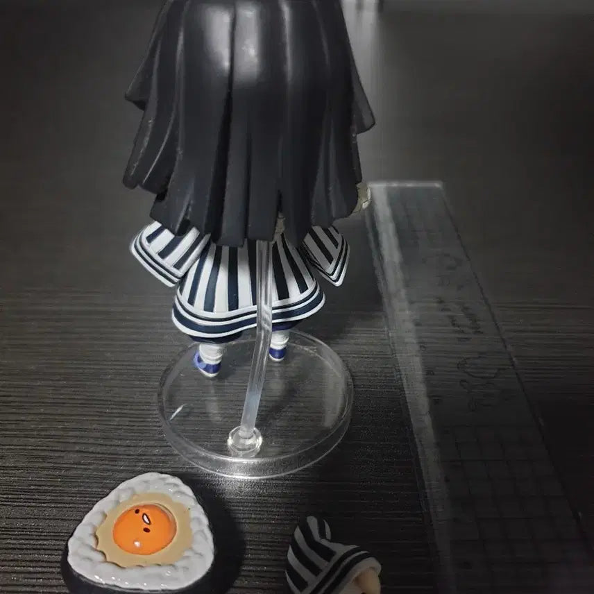[BUNJANG] Demon Slayer Obanai Iguro Figure / 귀멸의 칼날 이구로 오보나이 피규어 굿즈