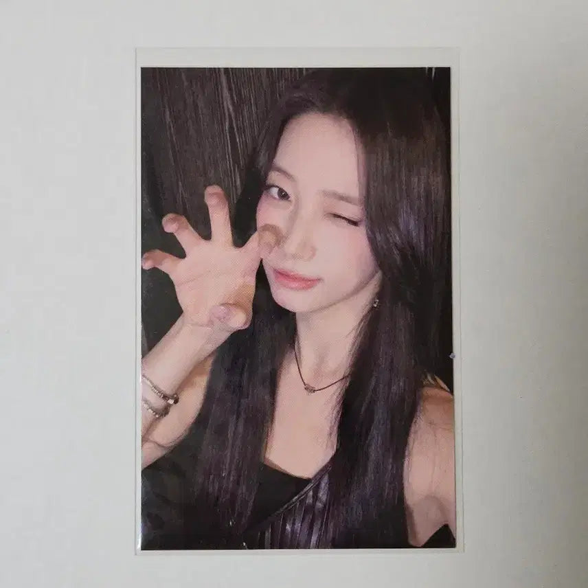 [BUNJANG] LE SSERAFIM KAZUHA Fearnadozone Photocard / 르세라핌 콘서트 카즈하 피어나존 포카