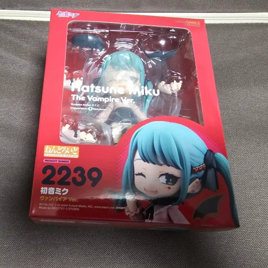 [BUNJANG] Vampire Miku Nendoroid (Opened) / 뱀파이어 미쿠 넨도 개봉 팝니다