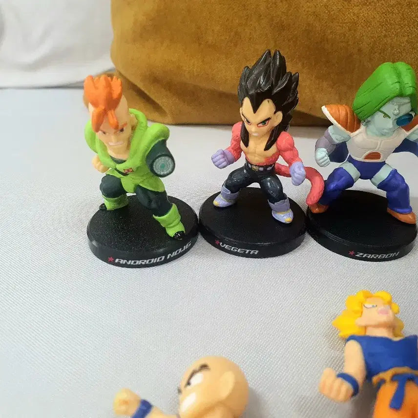 [BUNJANG] Dragon Ball 16-Piece Figure Set / 드래곤볼 피규어 16종 세트